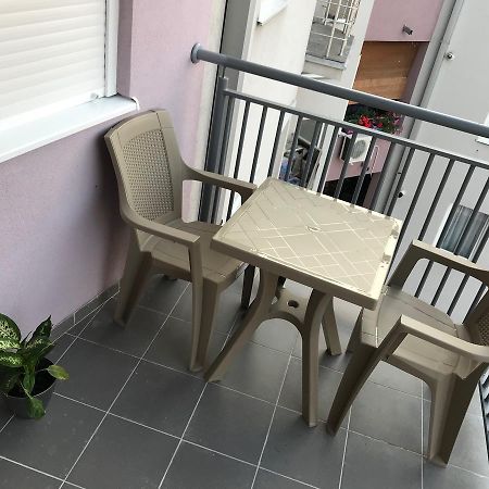 La Apartamento ยาโกดินา ภายนอก รูปภาพ